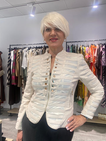Chaqueta beige polipiel
