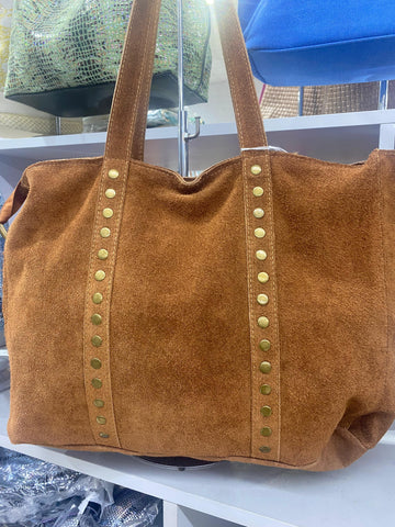Bolso tachas