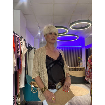 Rebeca hilo dorada