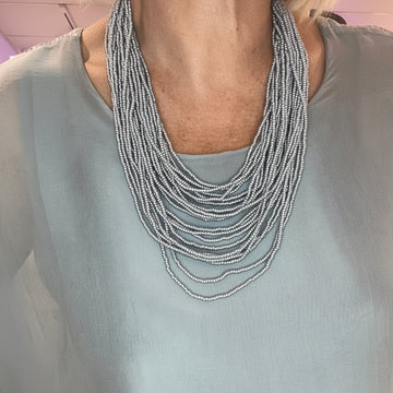 Collar de Cuentas en Plata