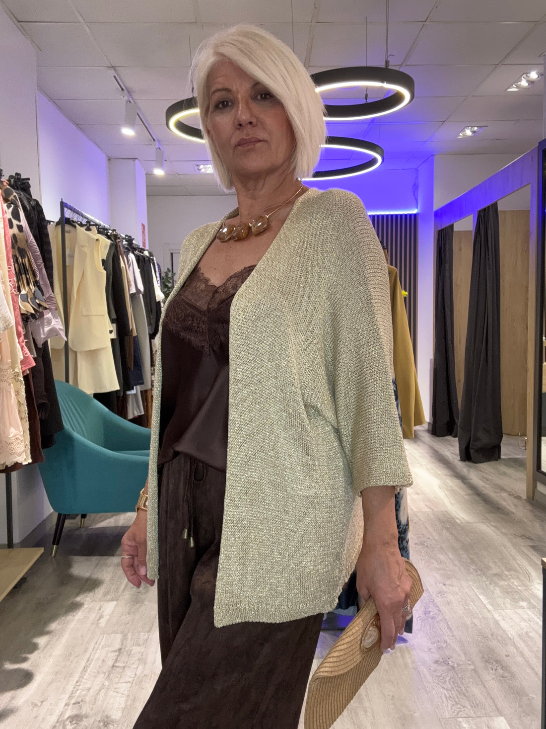 Rebeca hilo dorada