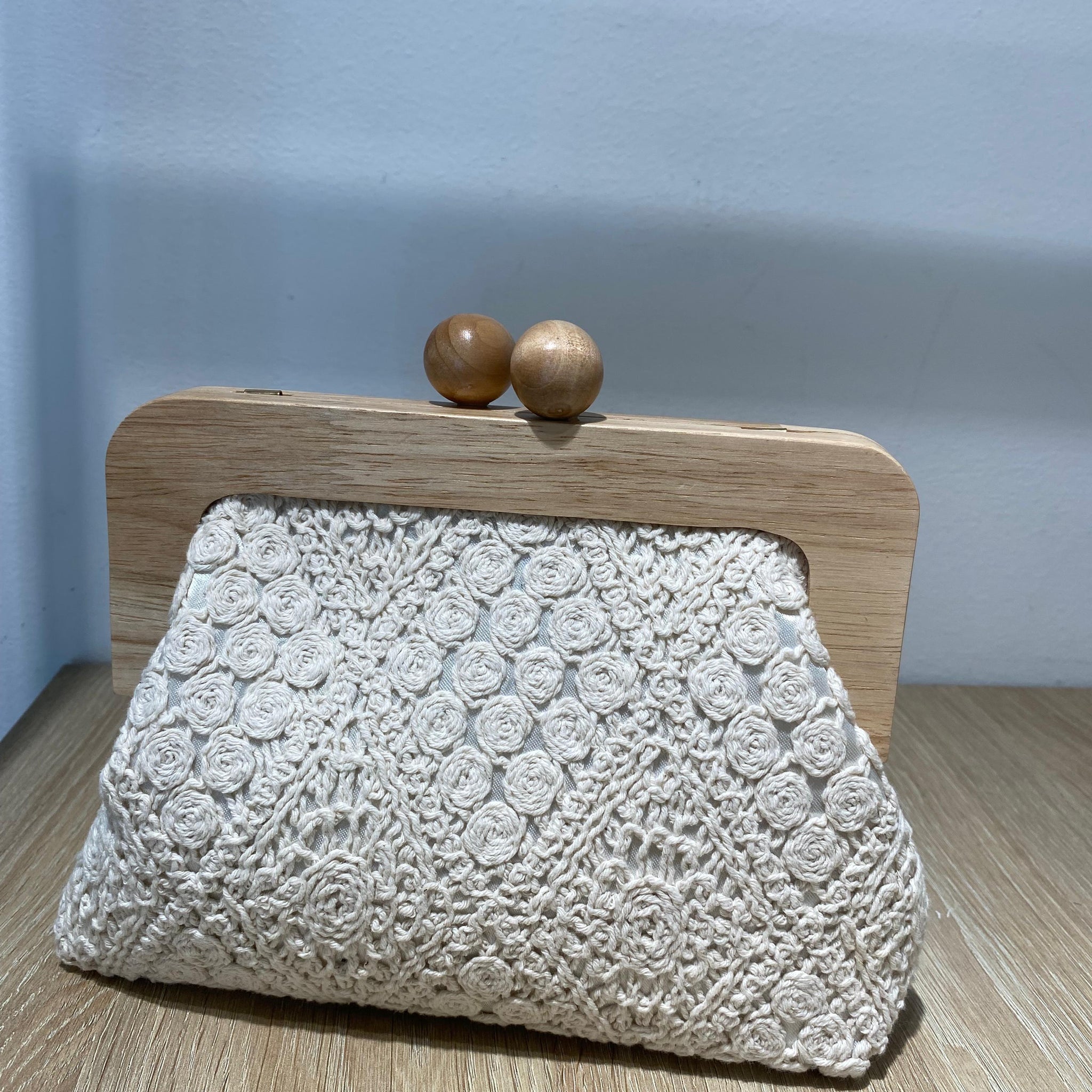 Bolso mano tipo monedero