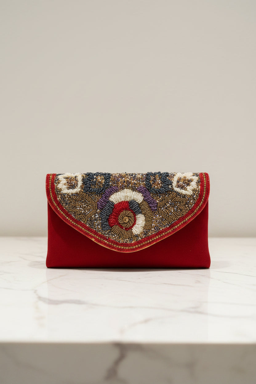 Cartera sobre  burdeos