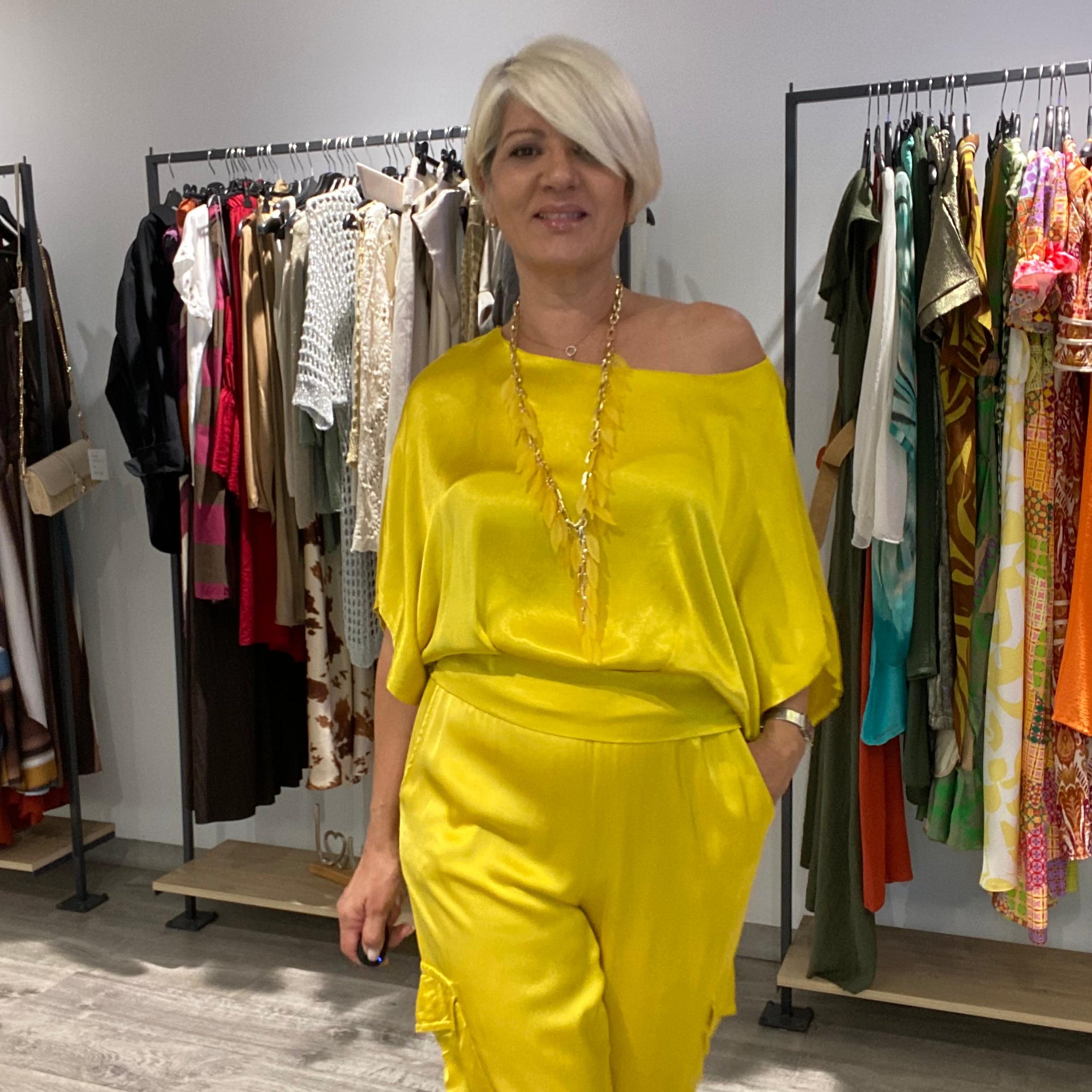 Conjunto cargo Amarillo