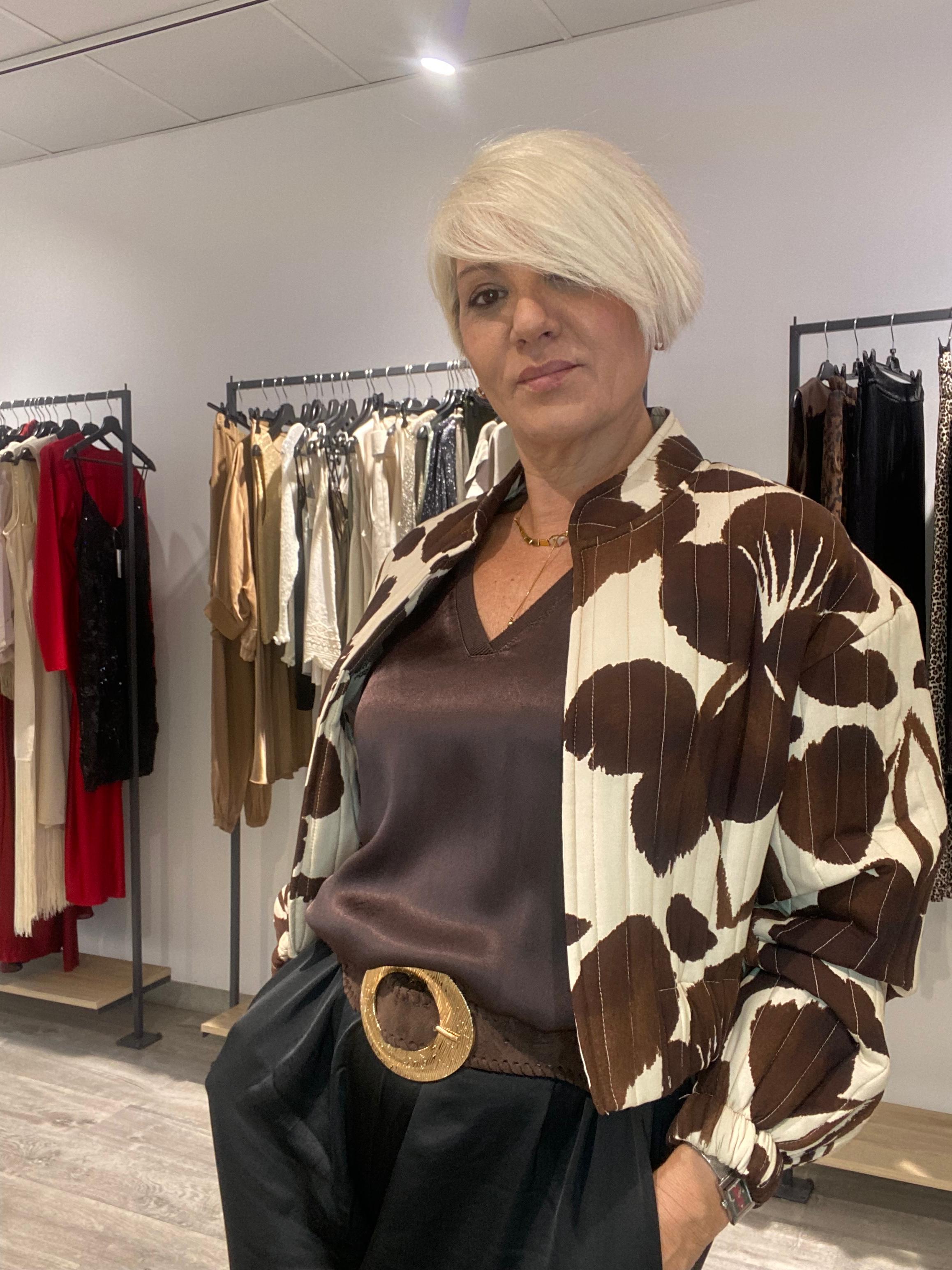 Bomber flores acolchada