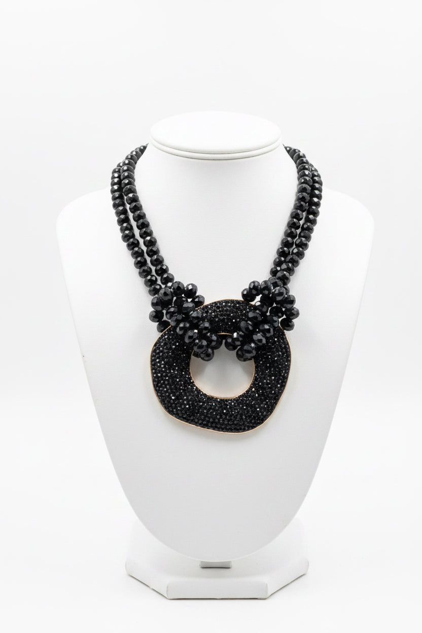 Collar  esfera pedrería negro