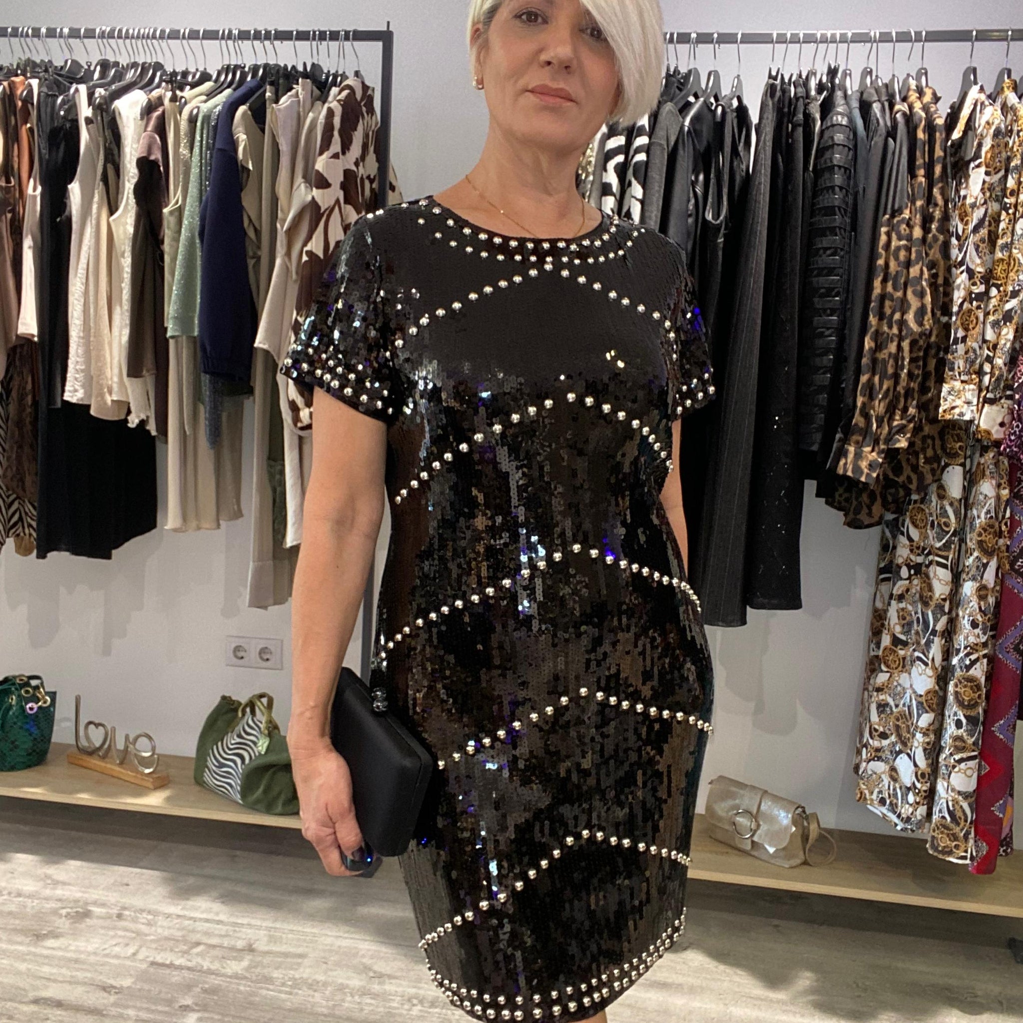 Vestido Pallets con tachas