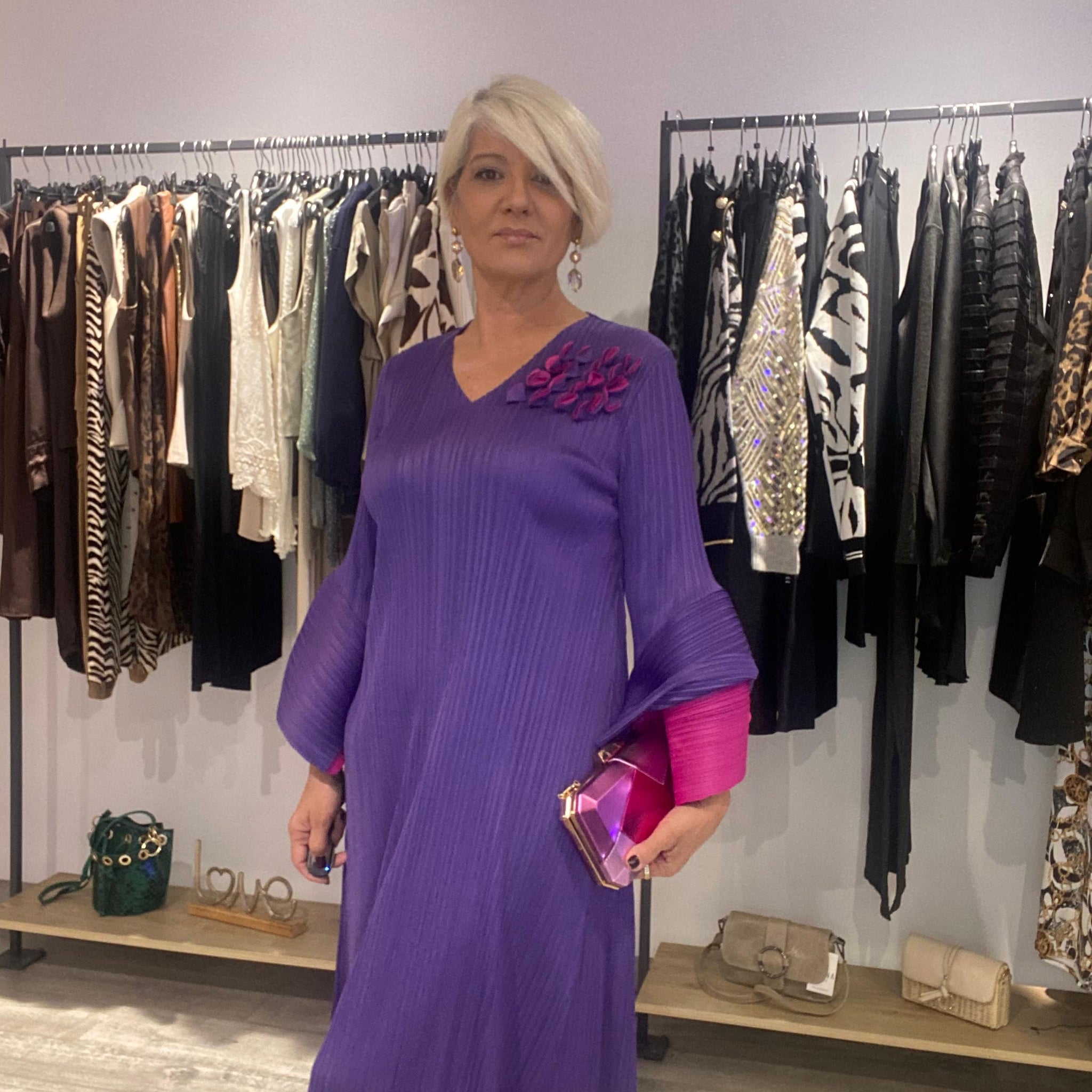 Vestido Carmen morado y buganvilla