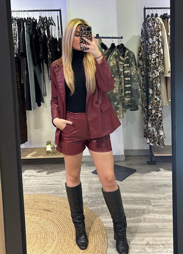 Pantalón polipiel  burdeo