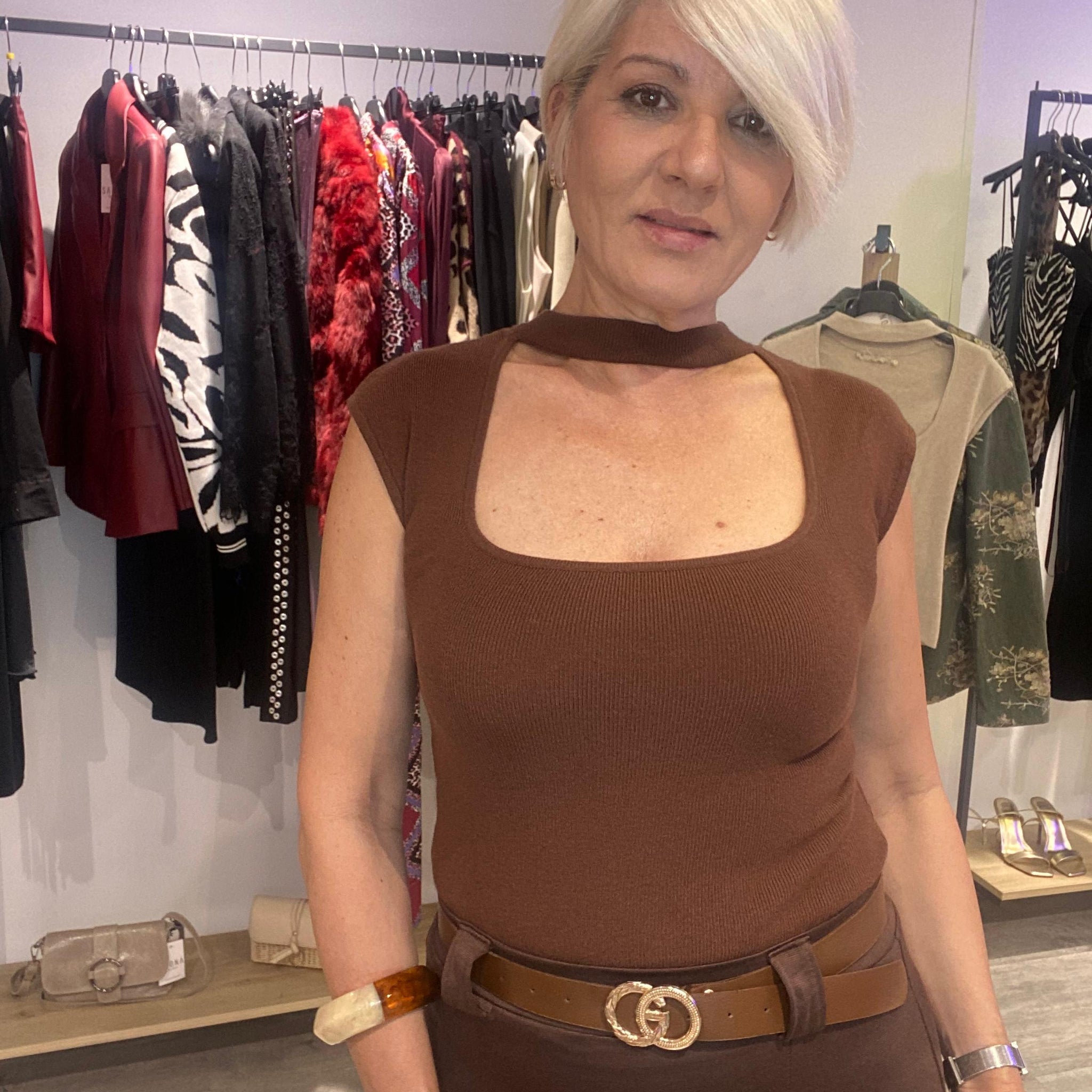 Top marron  Choker