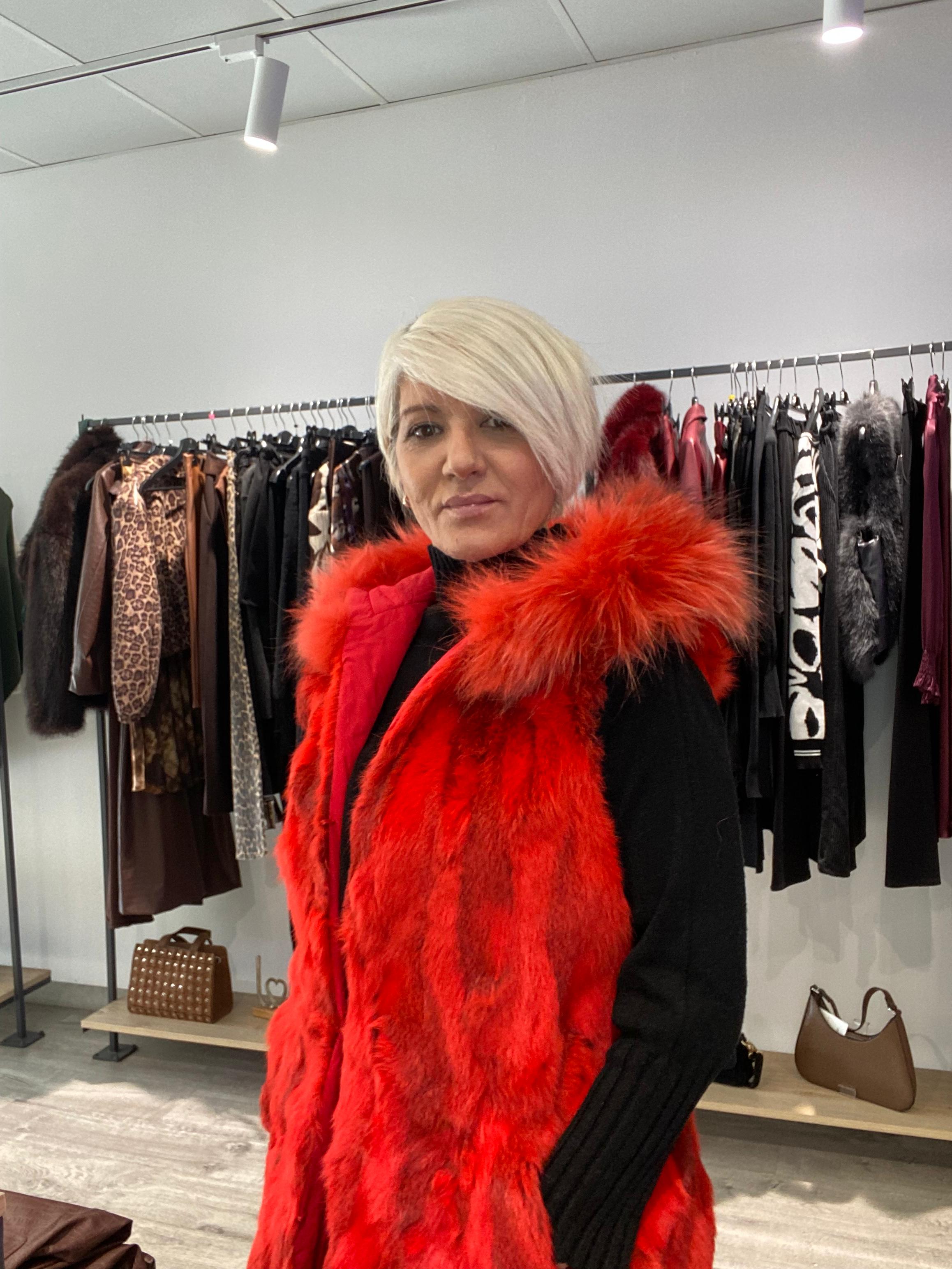 Chaleco pelo naranja largo