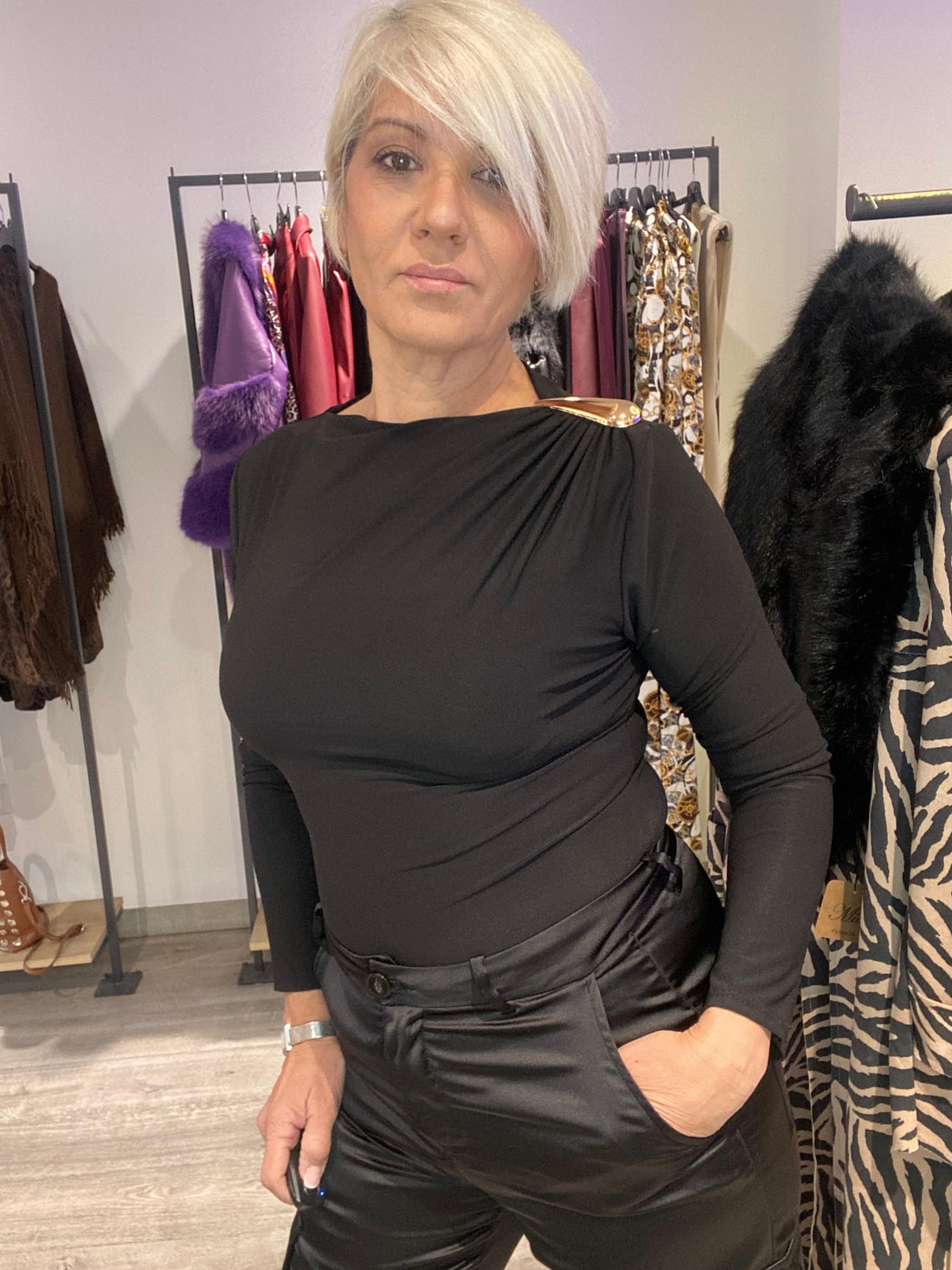 Top Body Martina - Elegancia Ajustada Boho-Luxe