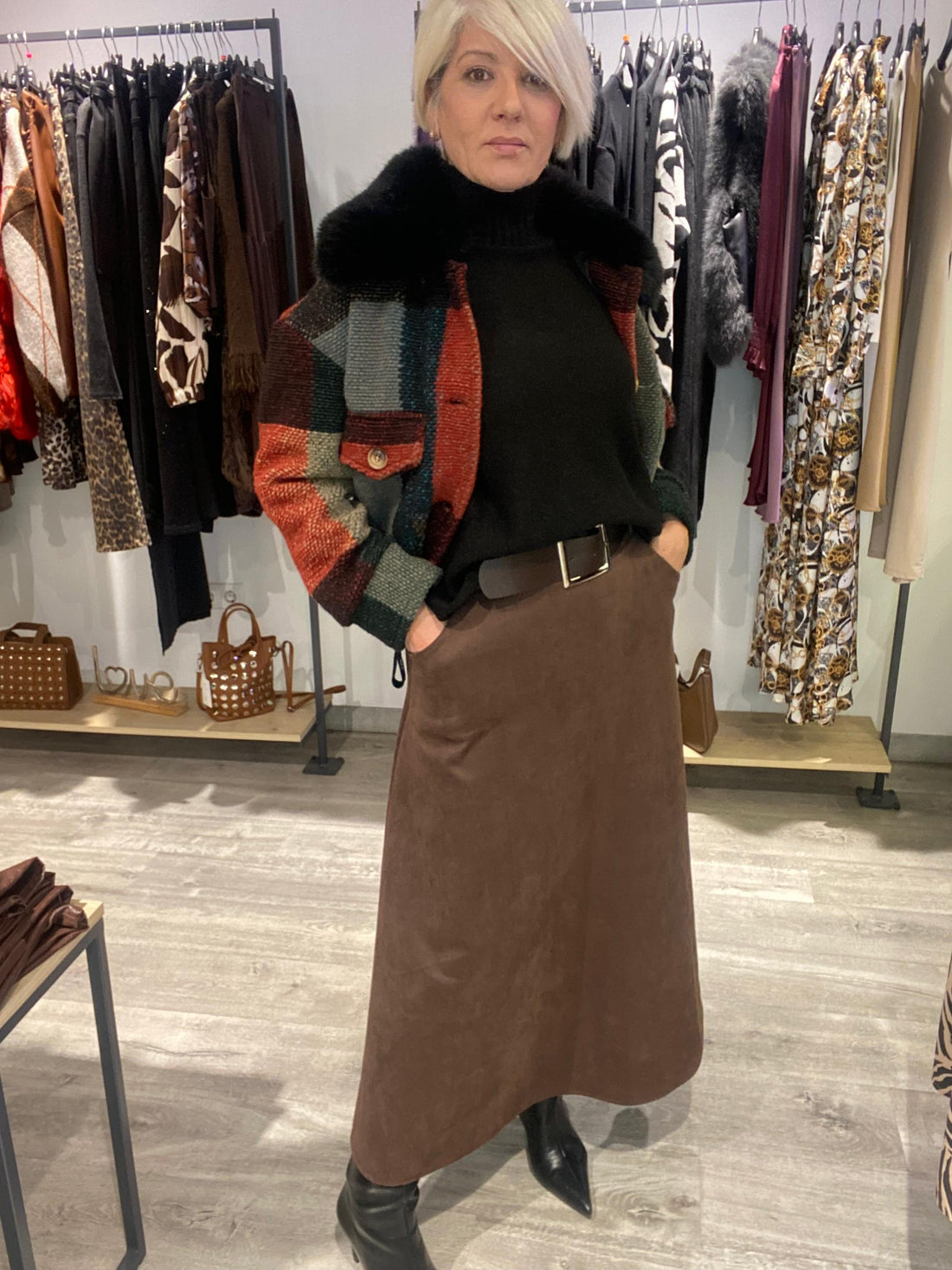 Falda Verónica - Elegancia Versátil Boho-Luxe