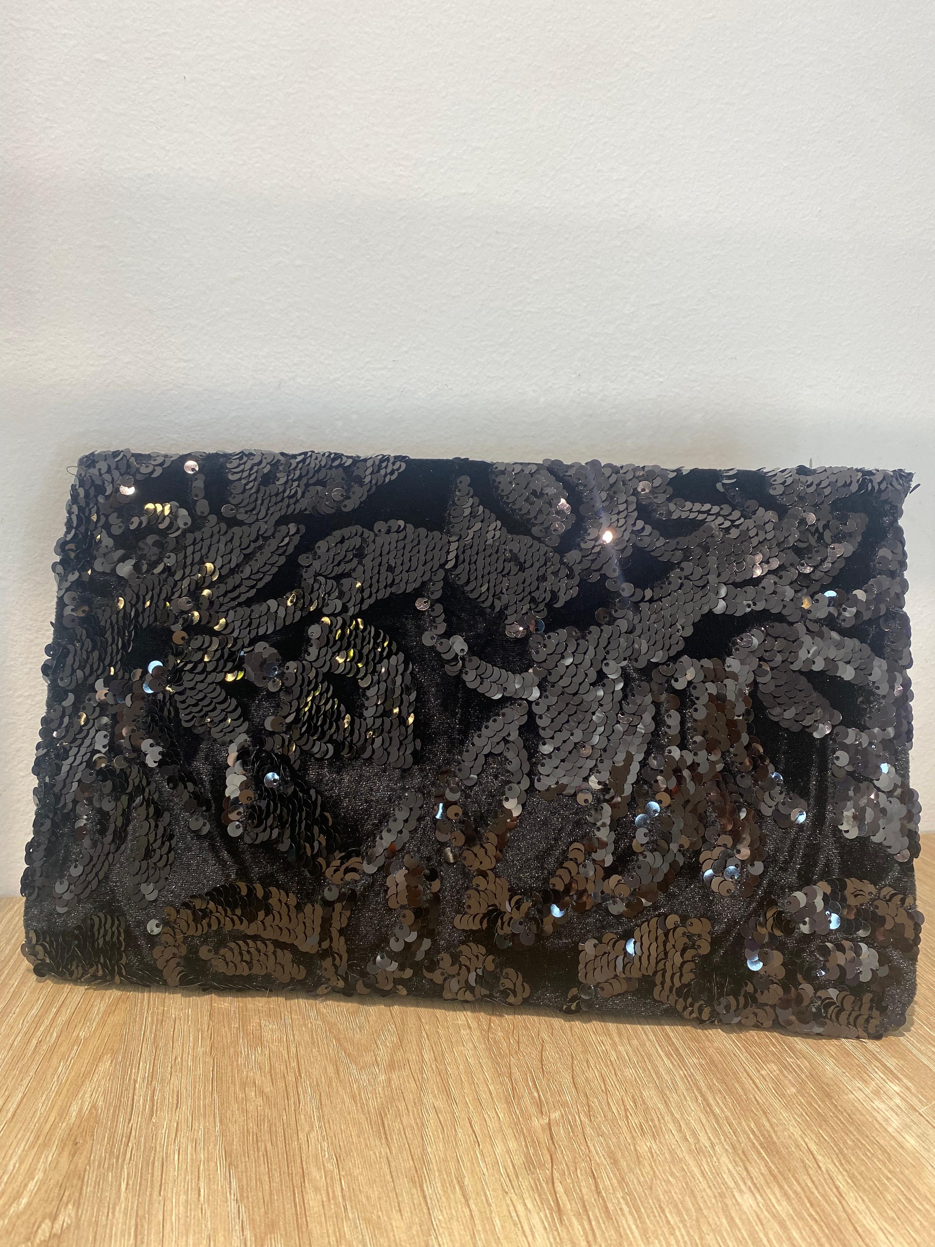 Cartera Terciopelo Negro con Lentejuelas