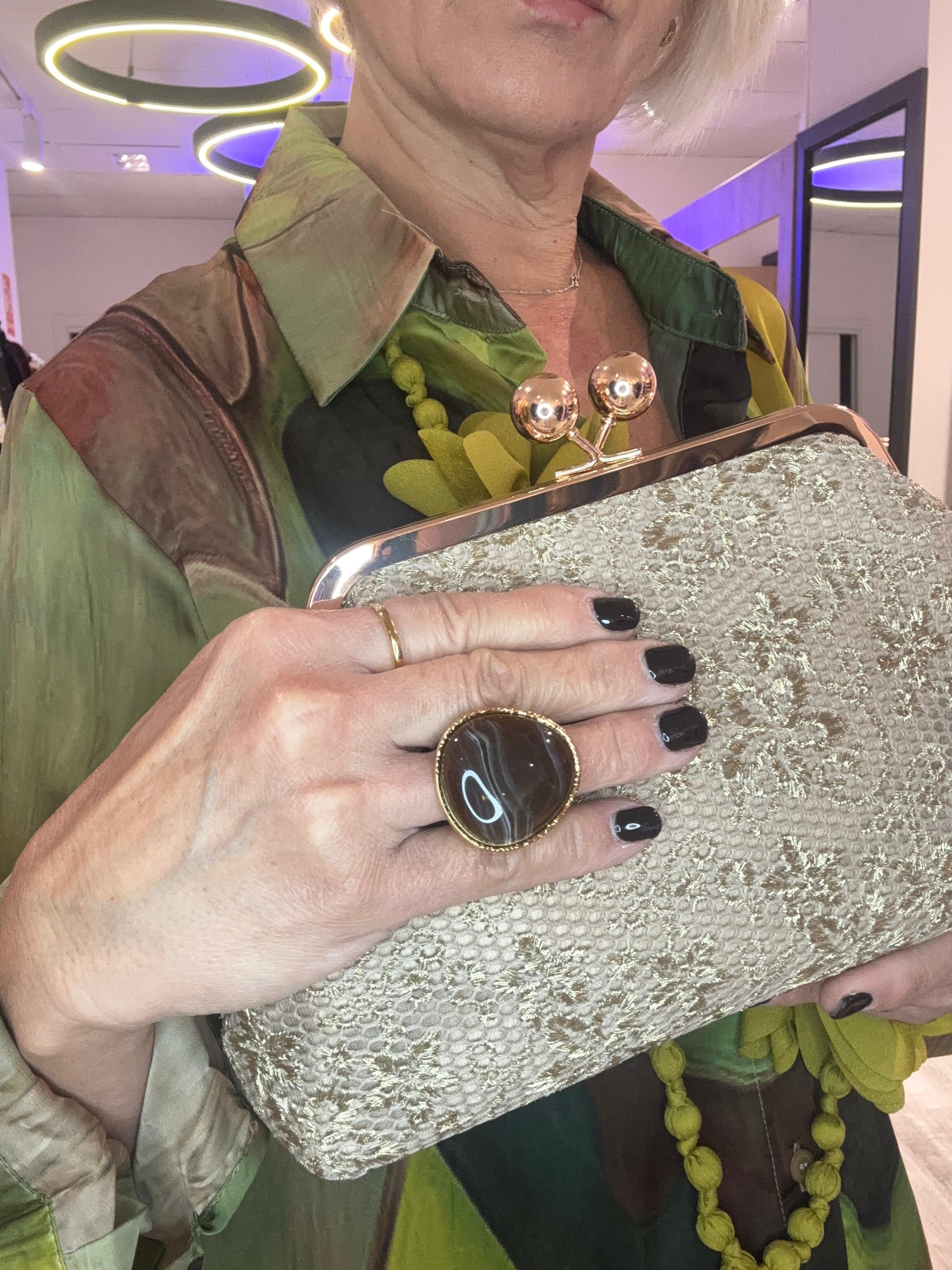 Anillo  acero abierto piedra resina  marrón