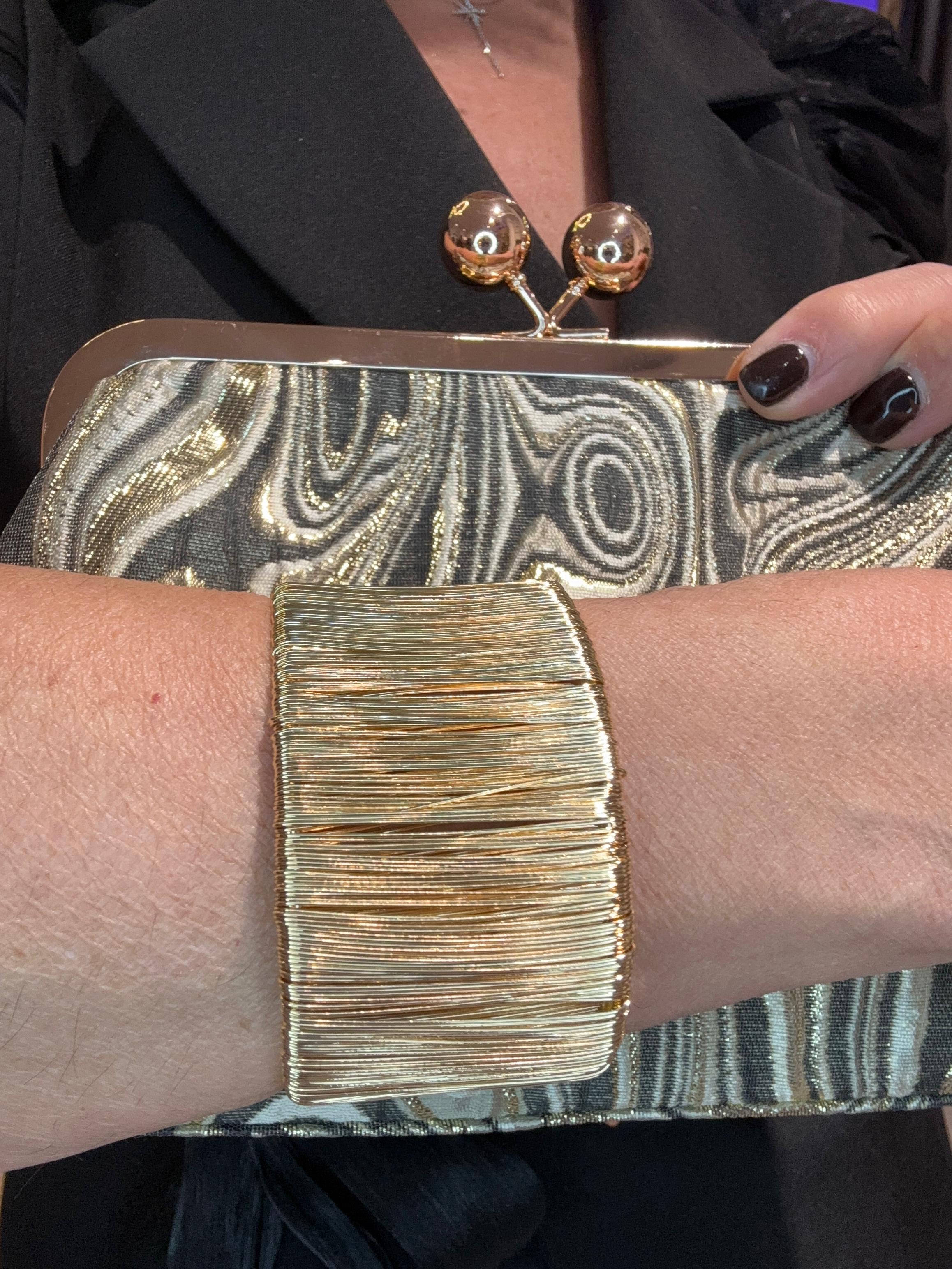 Brazalete acero hilos