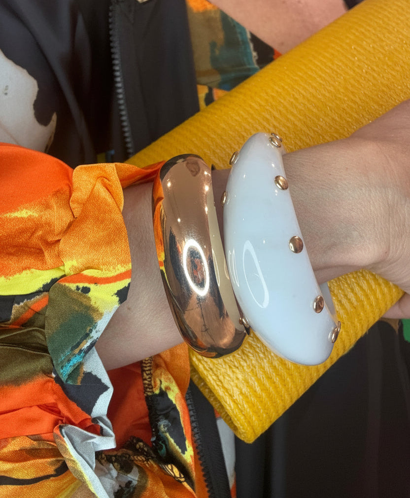 Dúo pulseras  acero y resina tachas