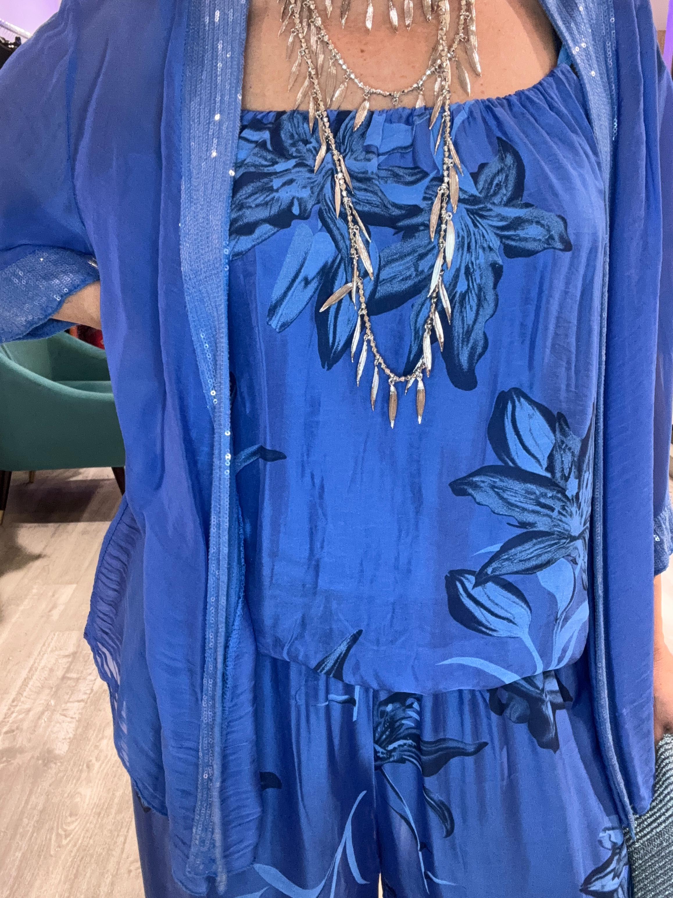 Mono y caftan seda Amares