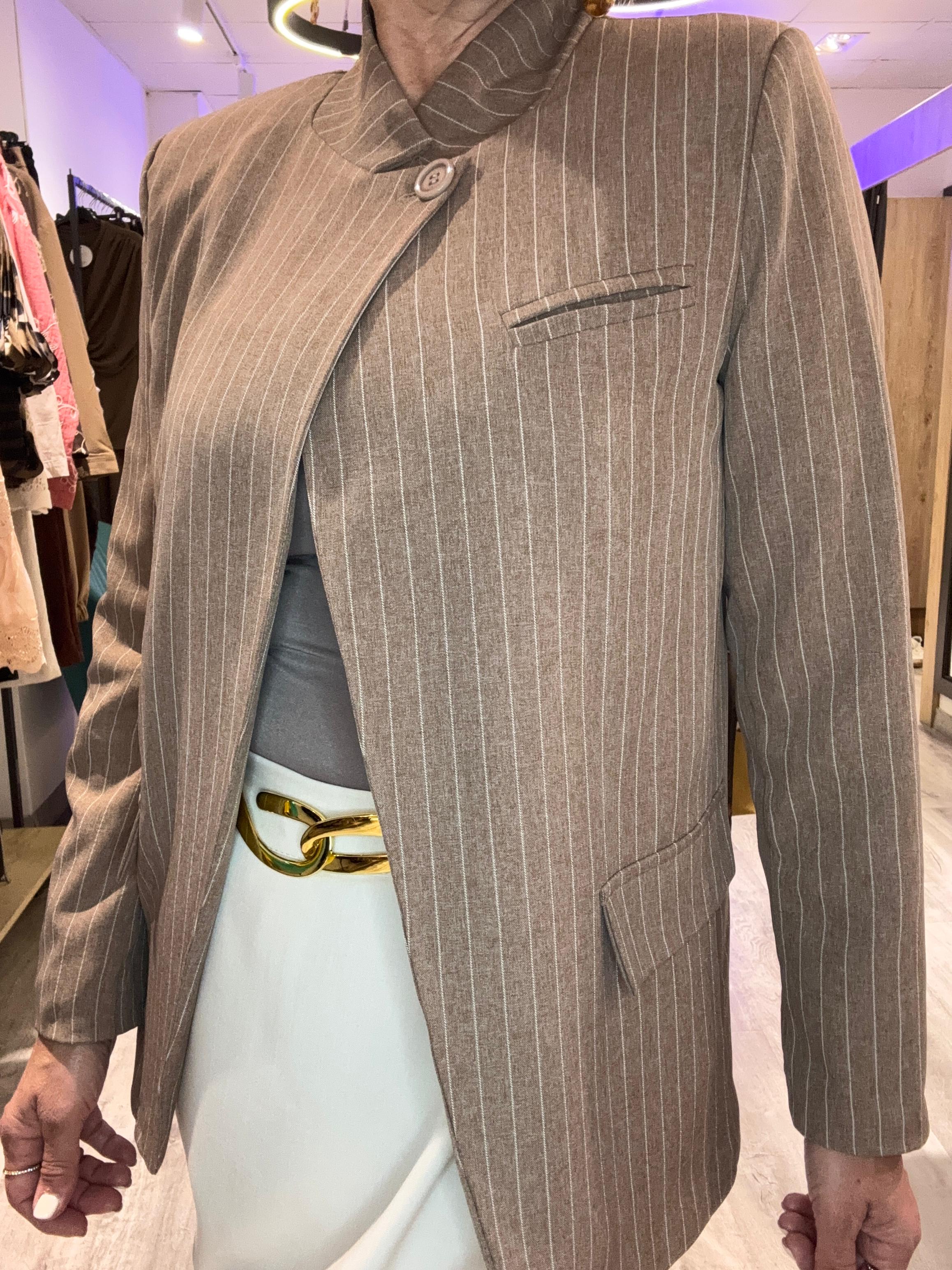 Blazer cuello alto