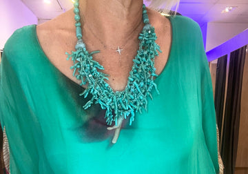 Collar coral