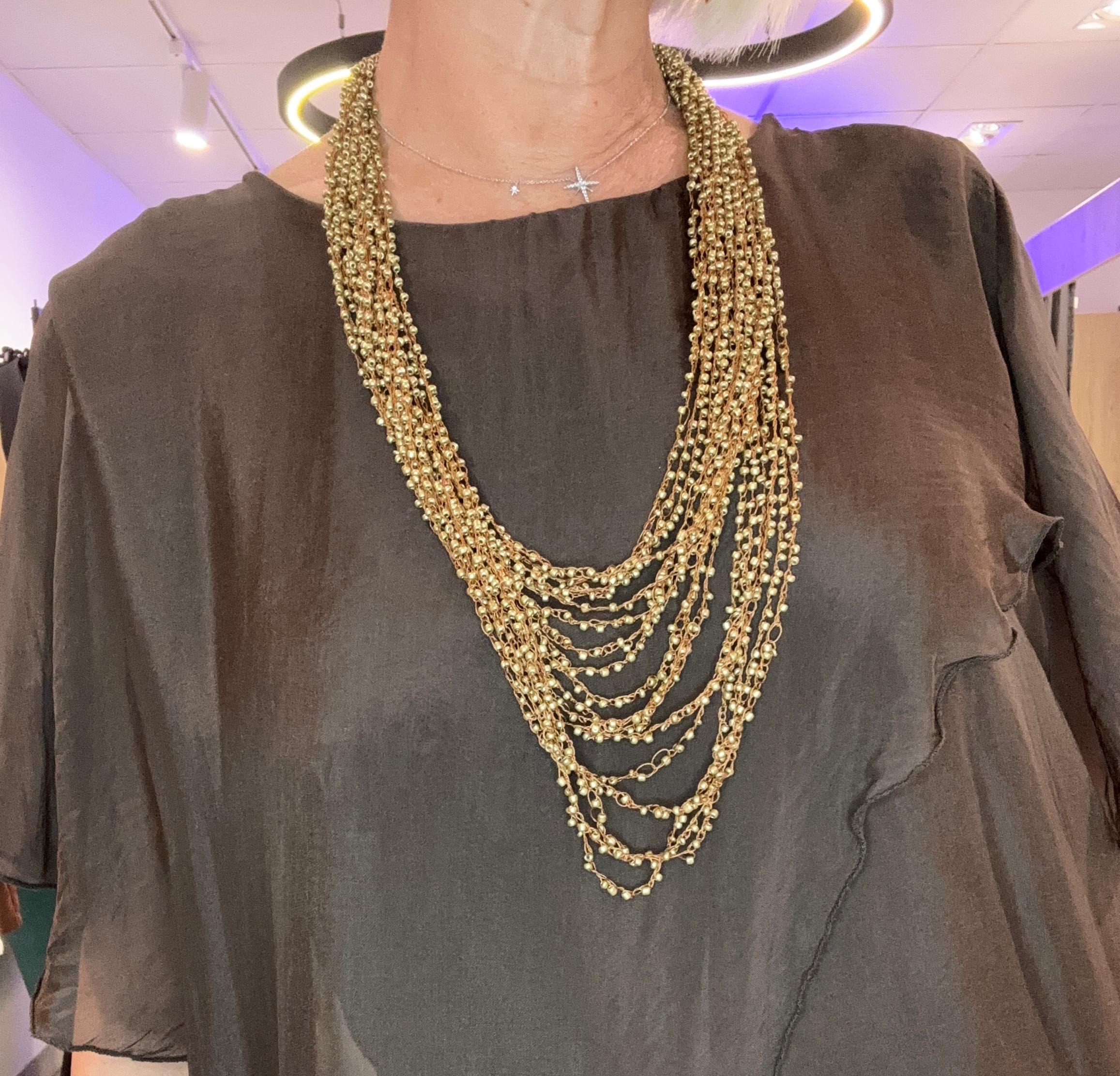 Collar Manila color bronce