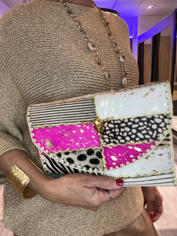 Cartera sobre print  multicolor piel