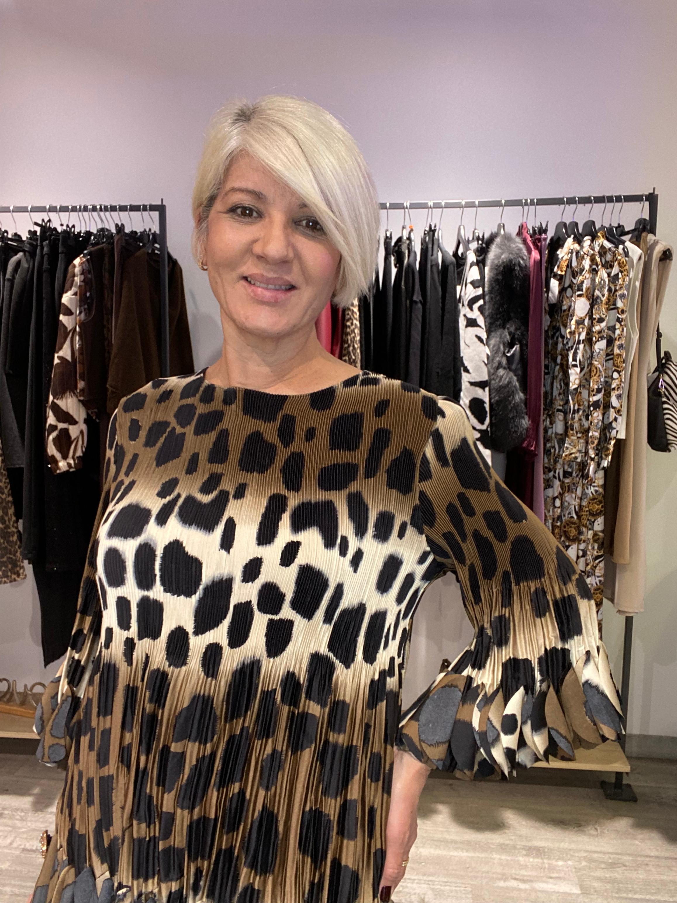 Blusa Martina Animal Print - Elegancia Boho-Luxe Talla Única 38-50