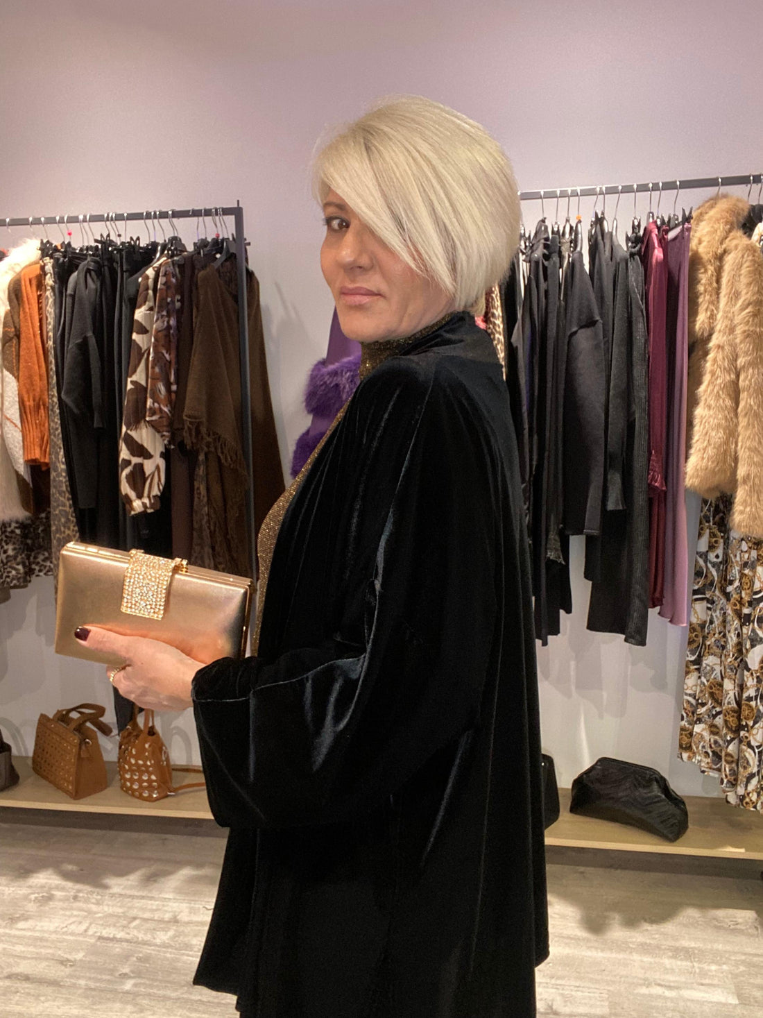 Kimono Terciopelo Negro - Elegancia Fluida | Boho-Luxe Talla Única 38-44