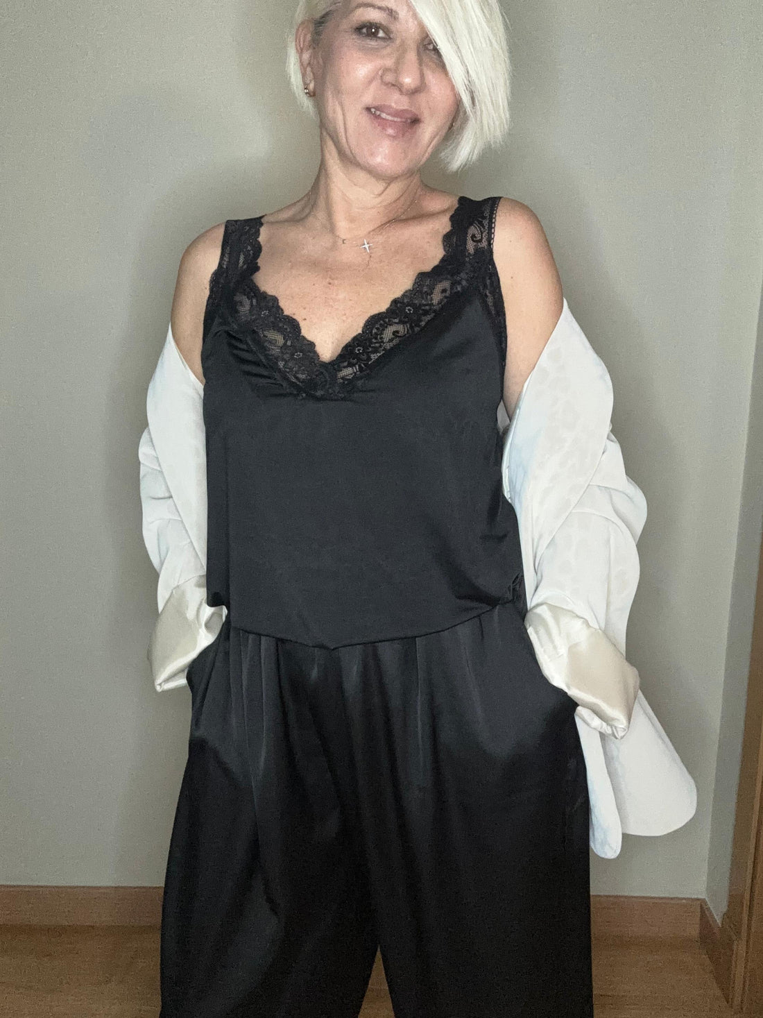 Lencero negro con encaje