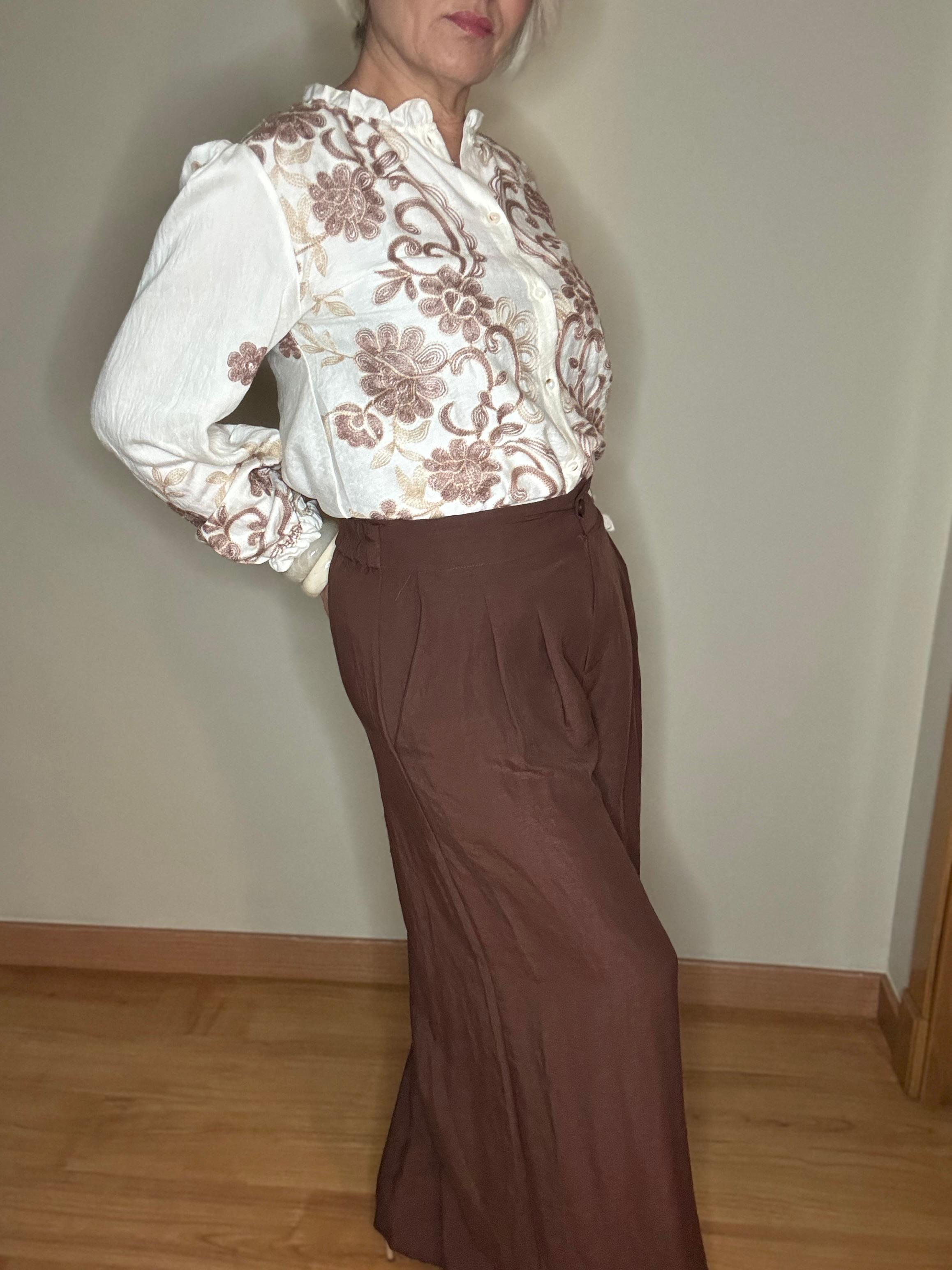 Pantalón pinza marrón