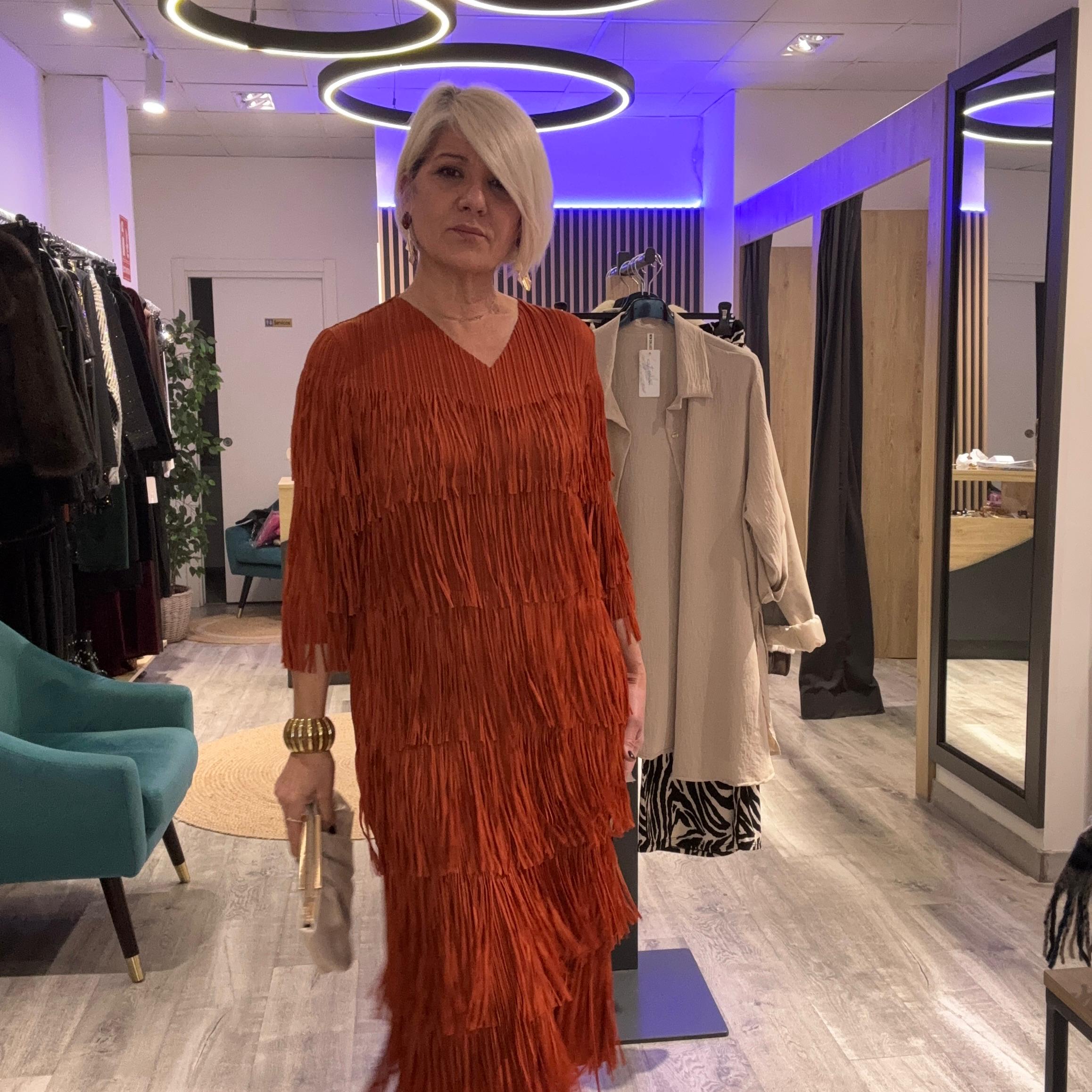 Vestido flecos color ocre