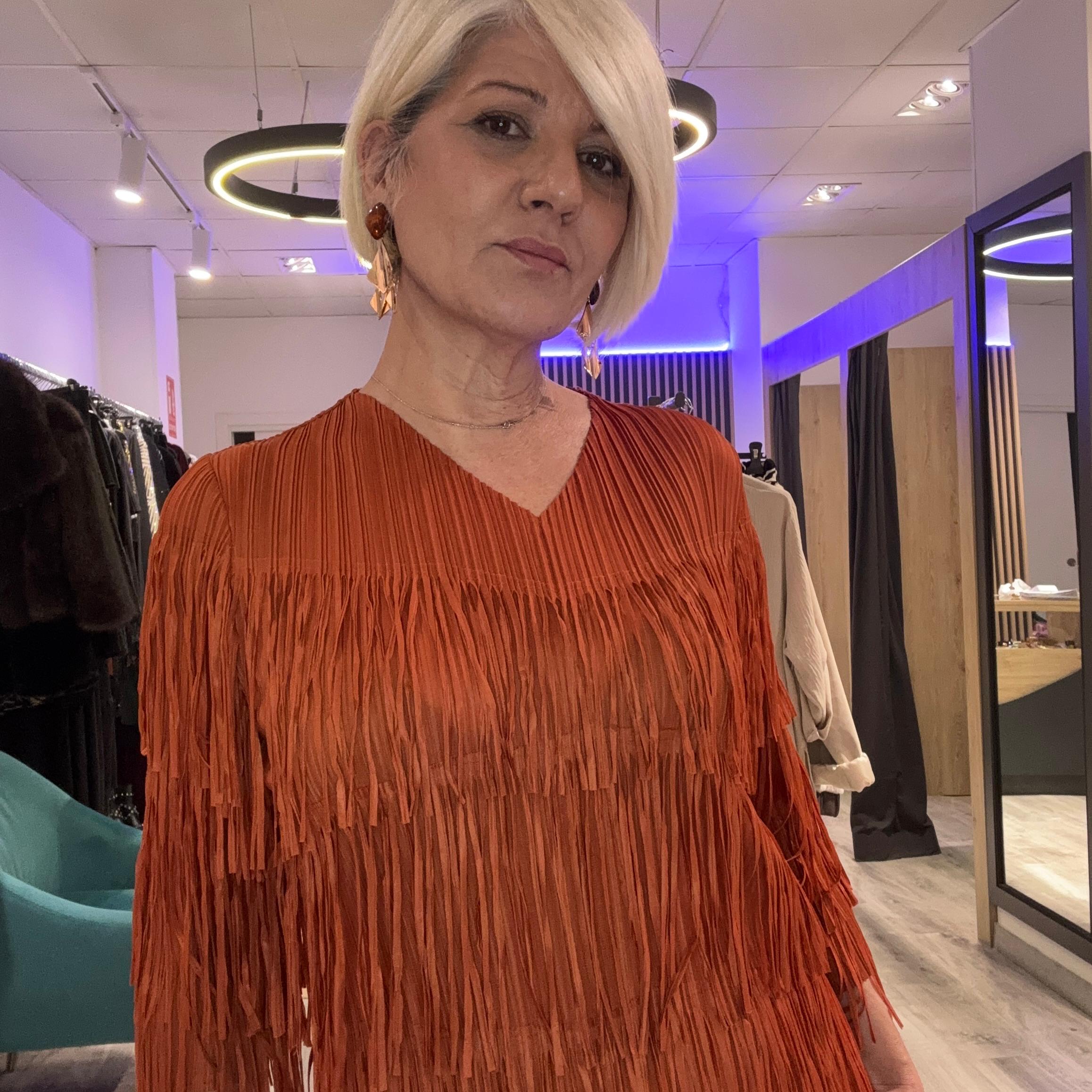 Vestido flecos color ocre